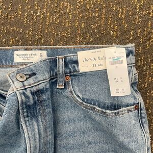 Abercrombie high rise 90s relaxed jeans